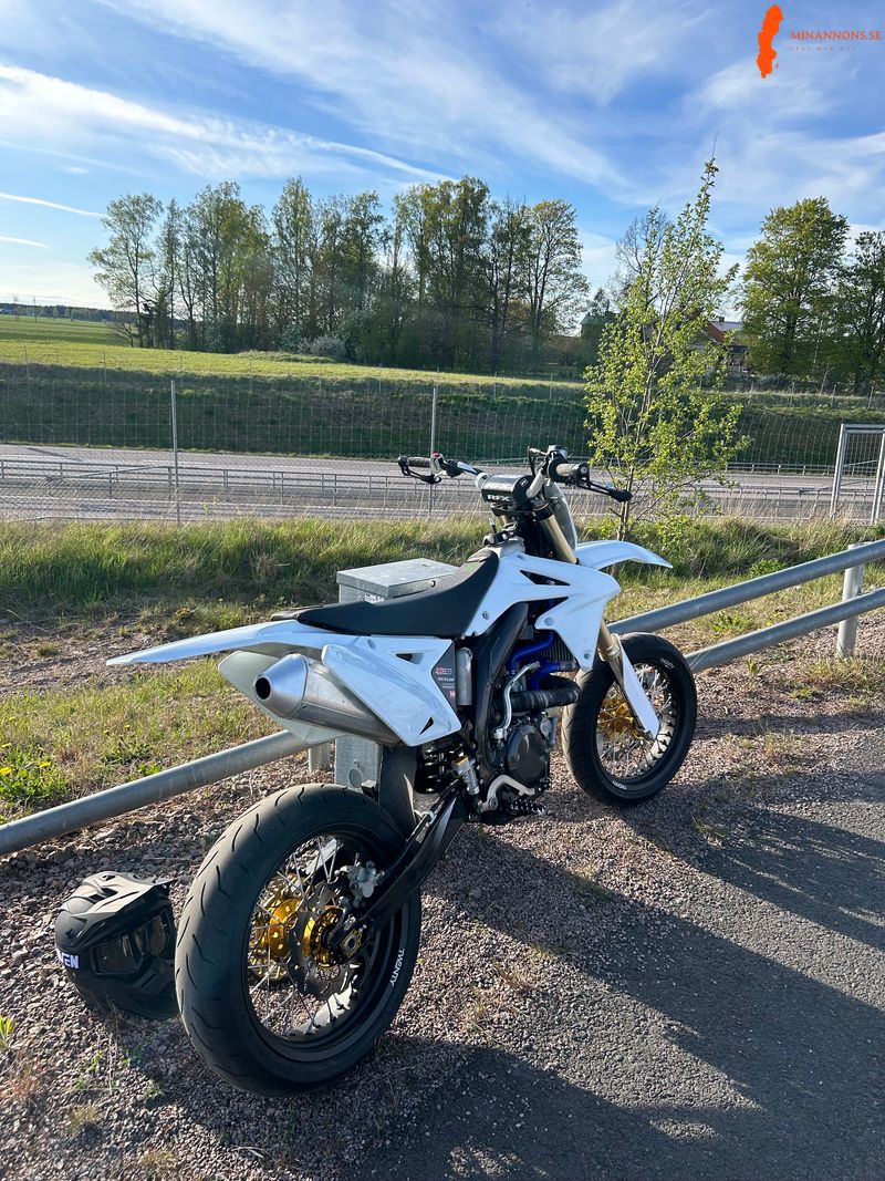 suzuki-rmz450-2011