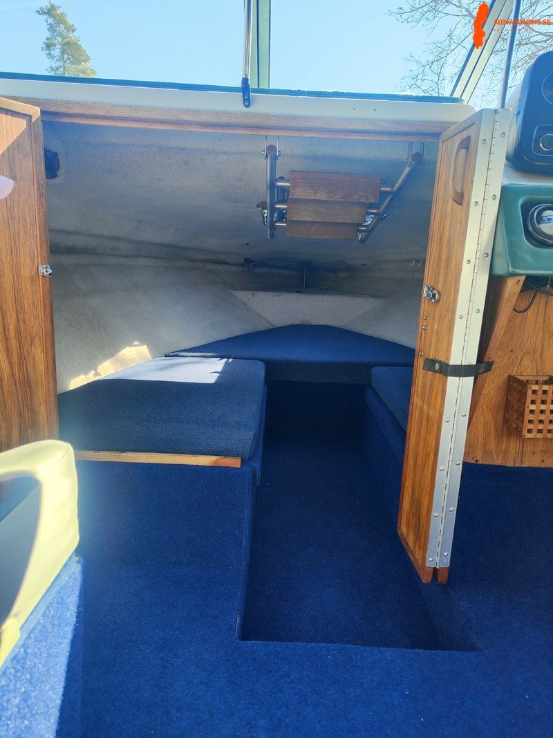 searay-cuddy-200-80trailer