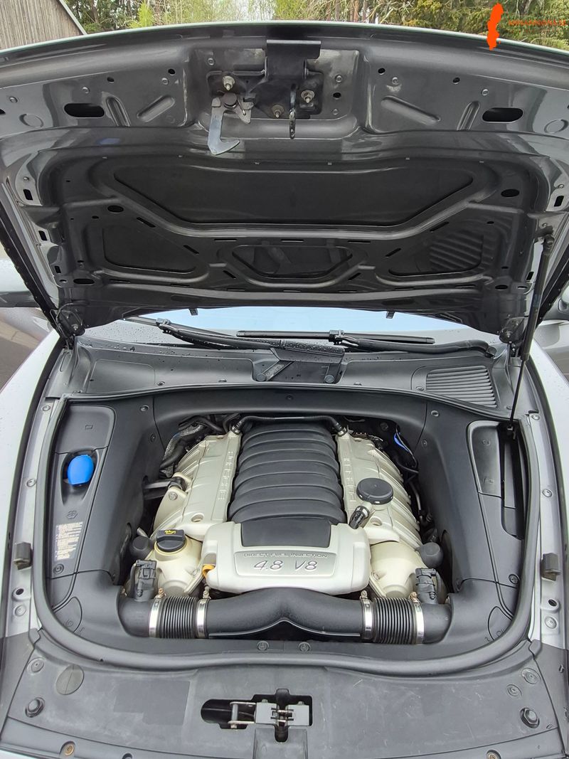 porsche-cayenne-s