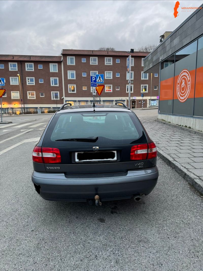 volvo-v40-20-bes-och-skatt-5agaremanuell