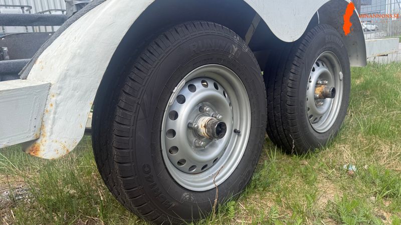 battrailer-modell-storre