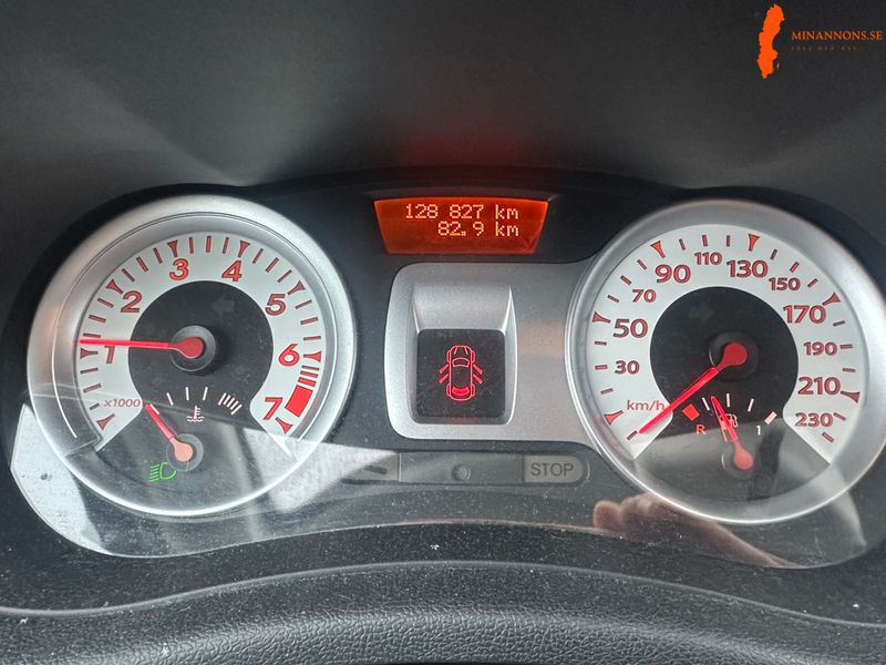 renault-clio-12-tce-ny-besiktad-samt-kamrembytt