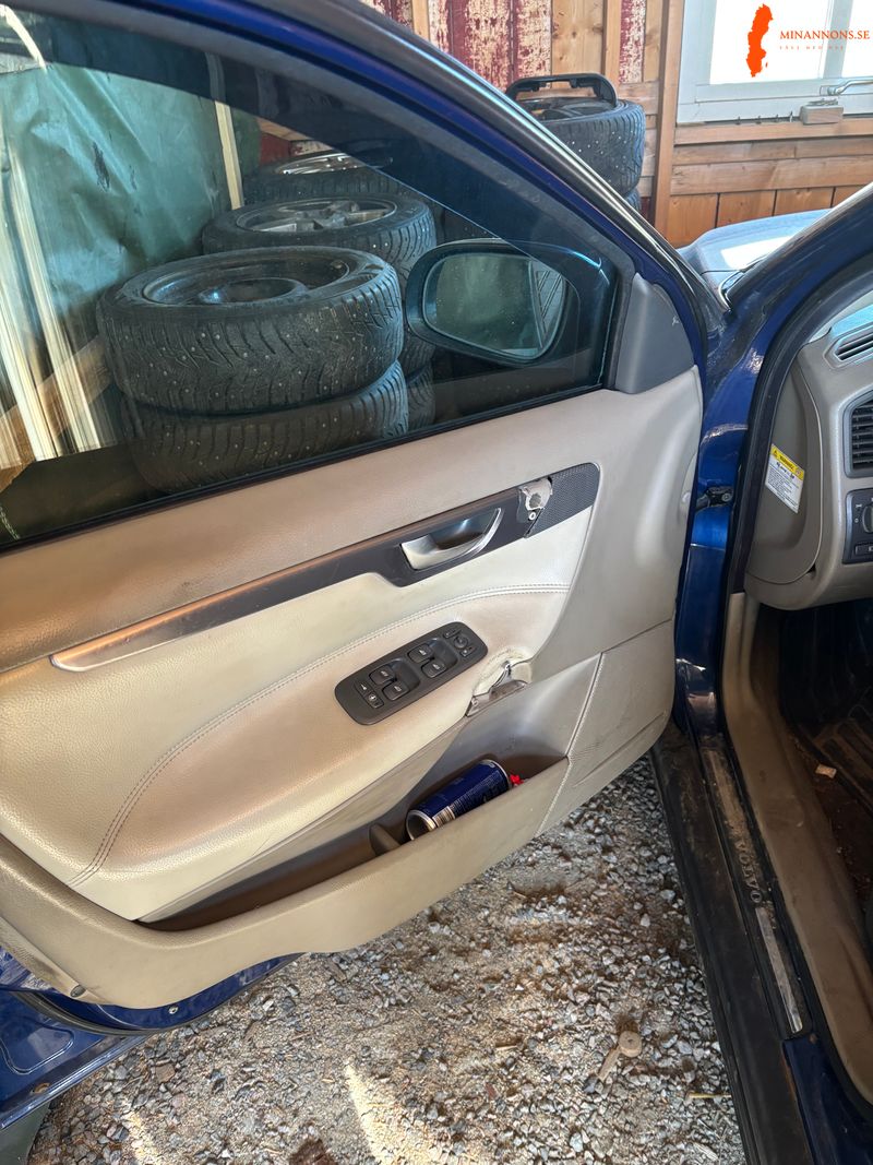 volvo-v70-24t-automat