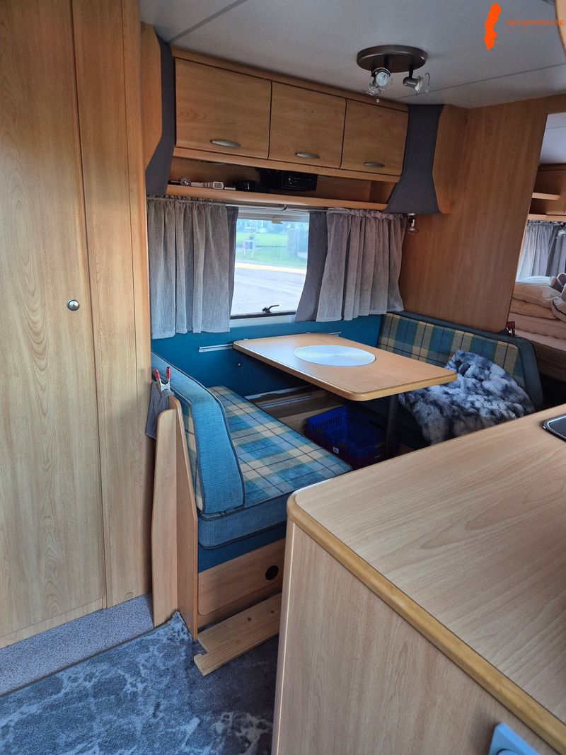 knaus-sudwind-550-barnkammare-dubbelsang-vaningssang