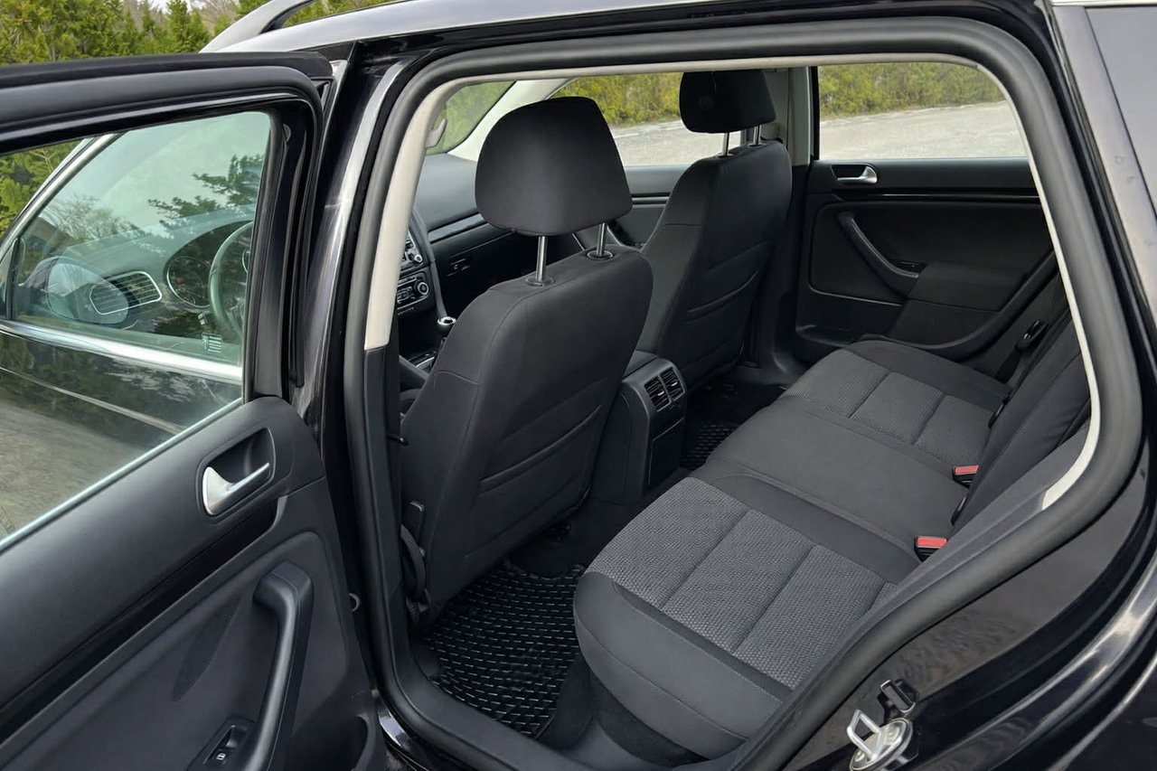 volkswagen-golf-variant-16-tdi-dpf-bmt-manuell-105hk-2012