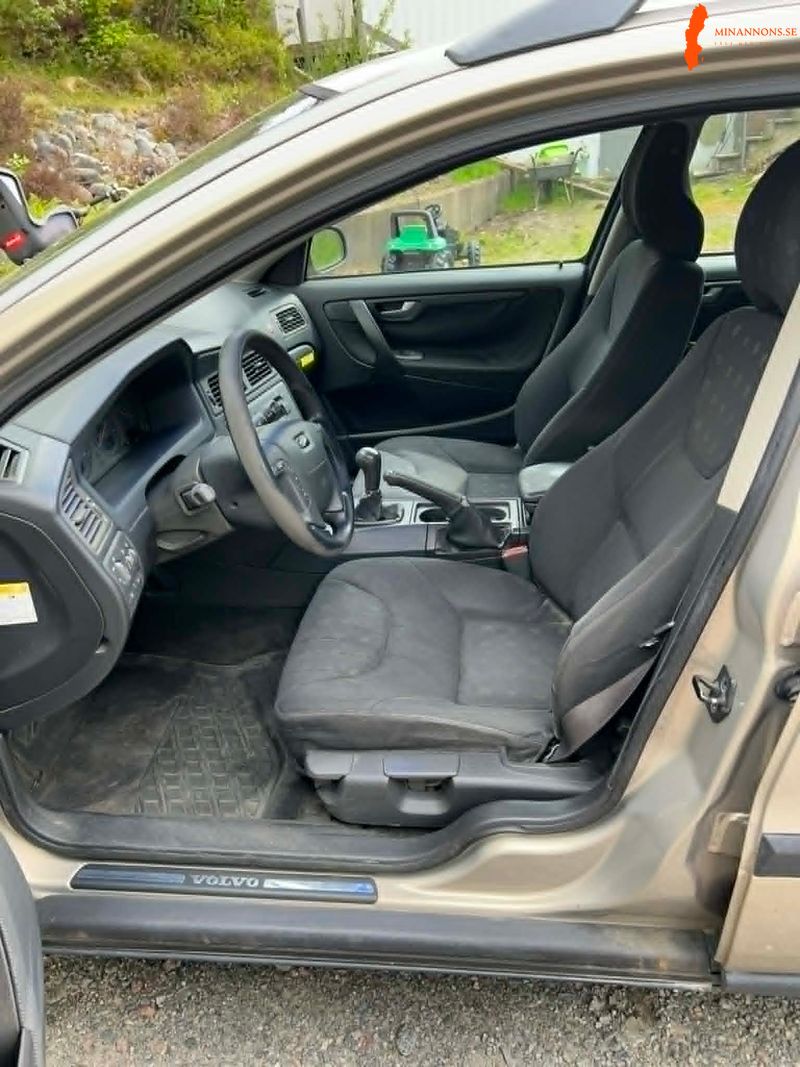 volvo-volvo-s-v70-24-20v-fwd