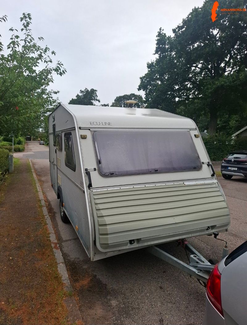 fullt-utrustad-liten-husvagn-till-salu