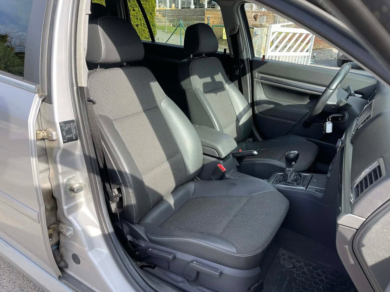 opel-vectra-caravan-19-cdti