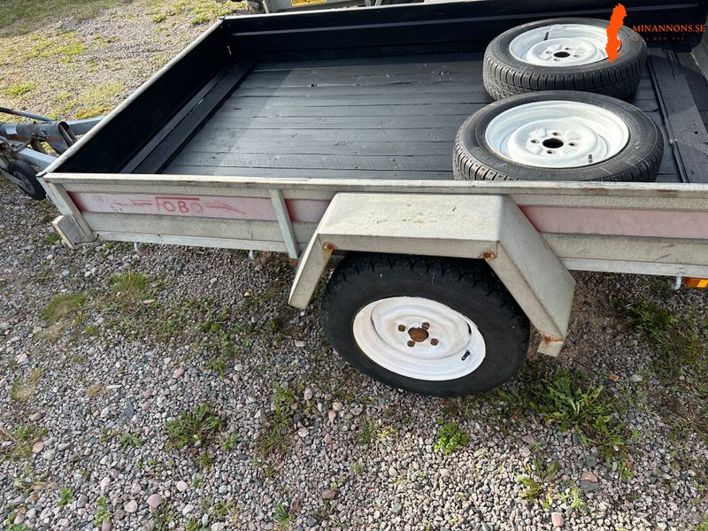 slapkarra-fobo-650-nybesiktigad-sommar-och-vinter-hju