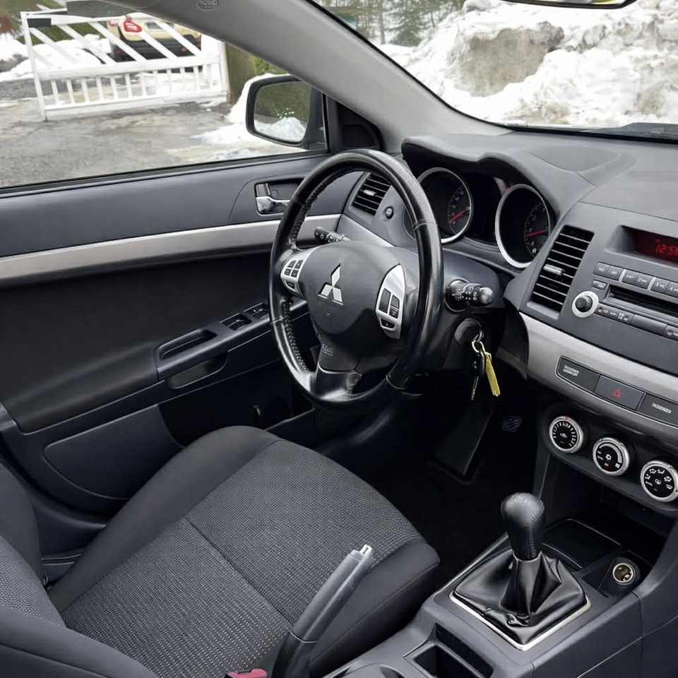 mitsubishi-lancer-sportback-18-mivec