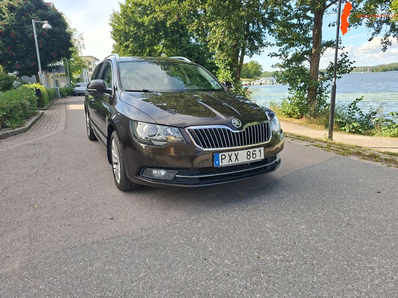 skoda-superb-20-tdi-green-tec