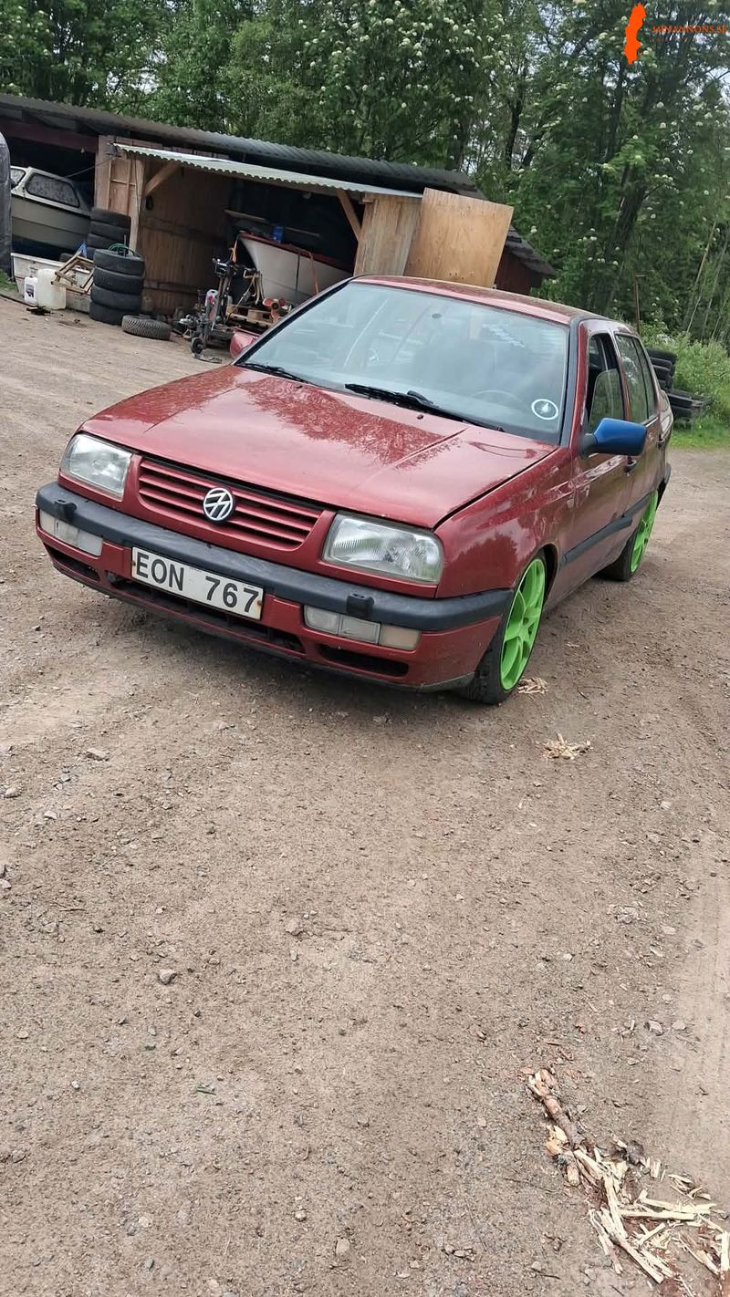Volkswagen VW VENTO CL 1,8I