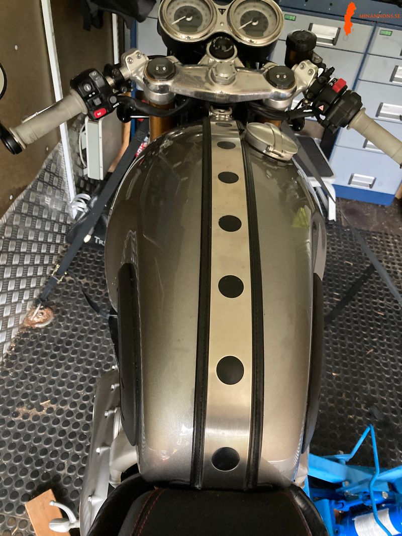 triumph-thruxton-16-1200cc