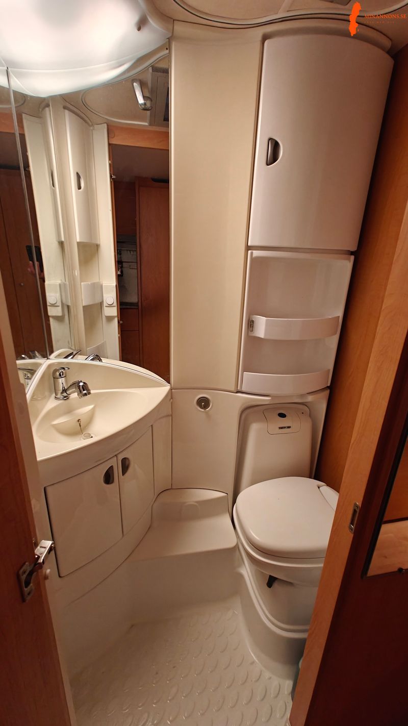 knaus-580-royale-04