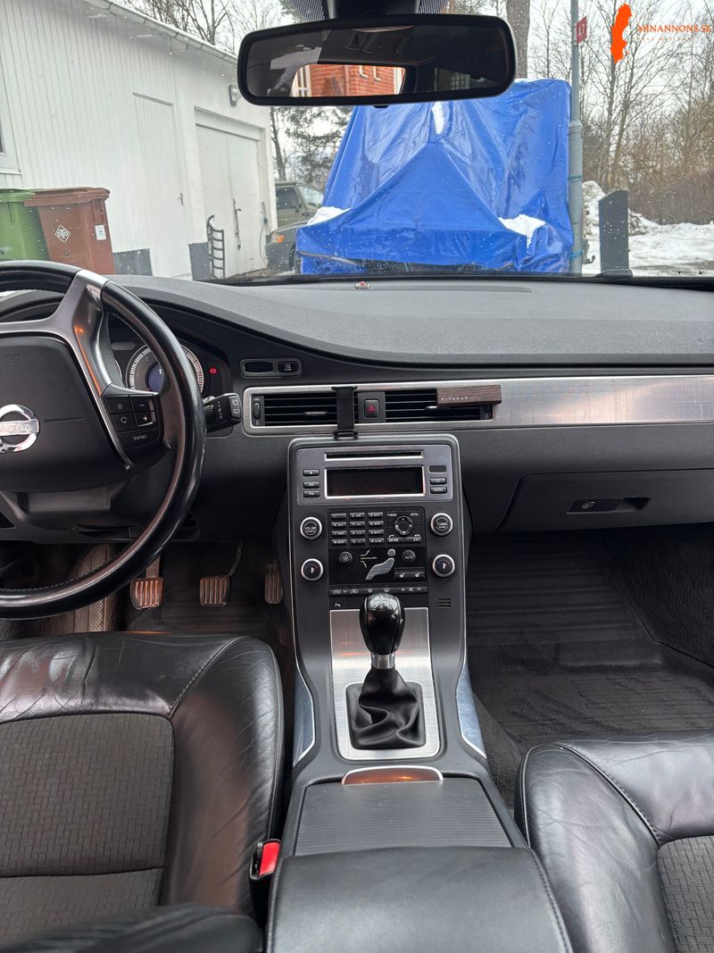 volvo-v70-16d-drive-manuell