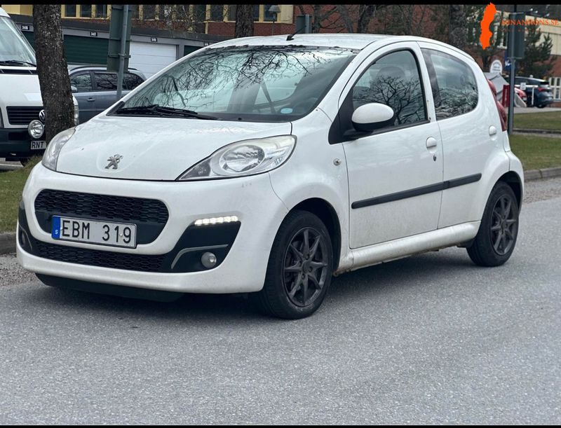 peugeot-107-2012