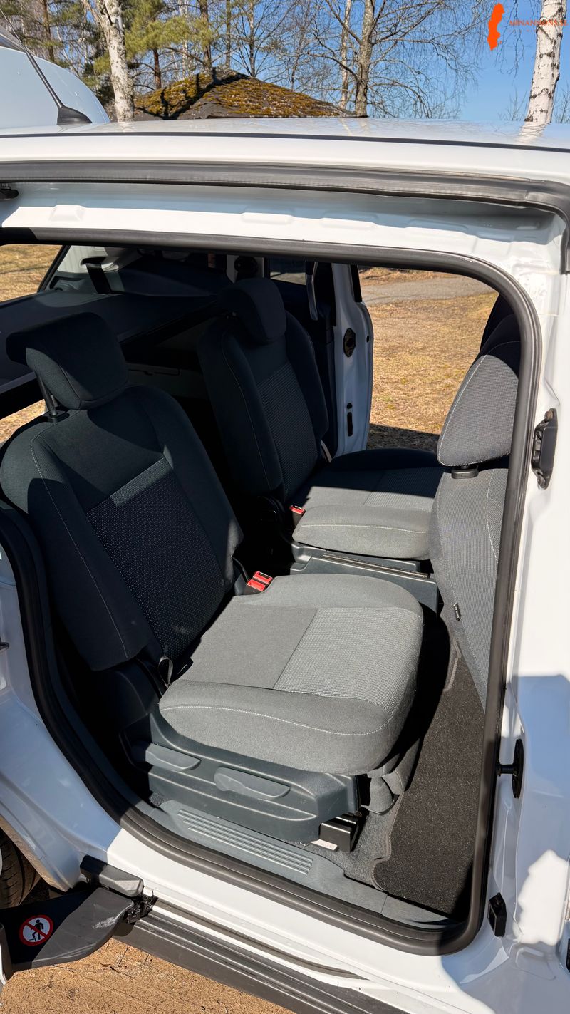 ford-grand-c-max-ecoboost-10-2013