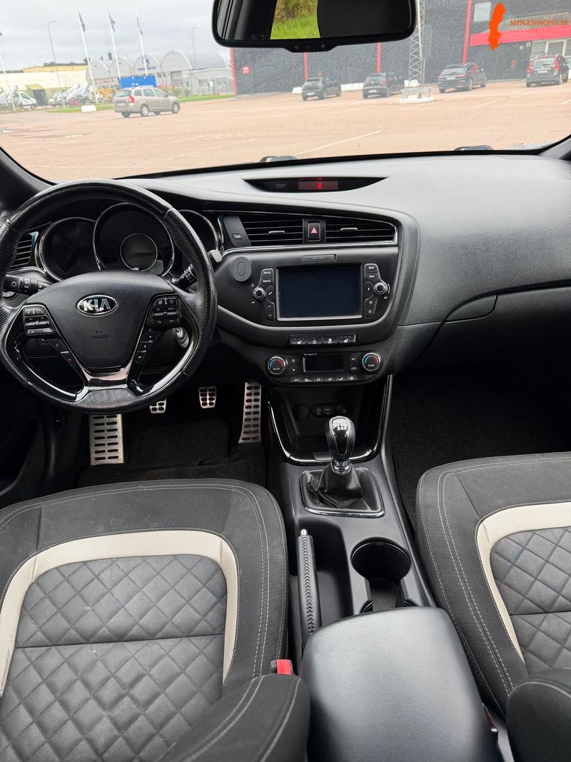kia-ceed-16-crdi-fwd
