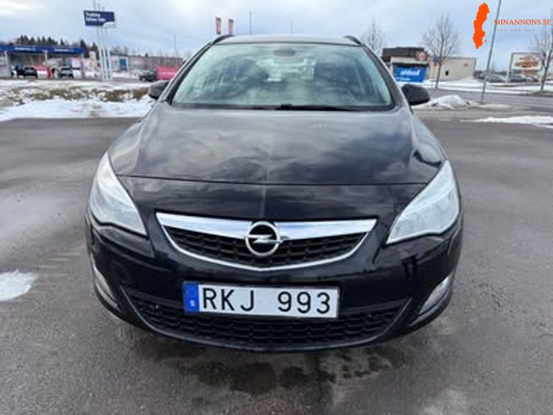 opel-astra-sports-tourer-17-cdti-2011-ny-besiktning