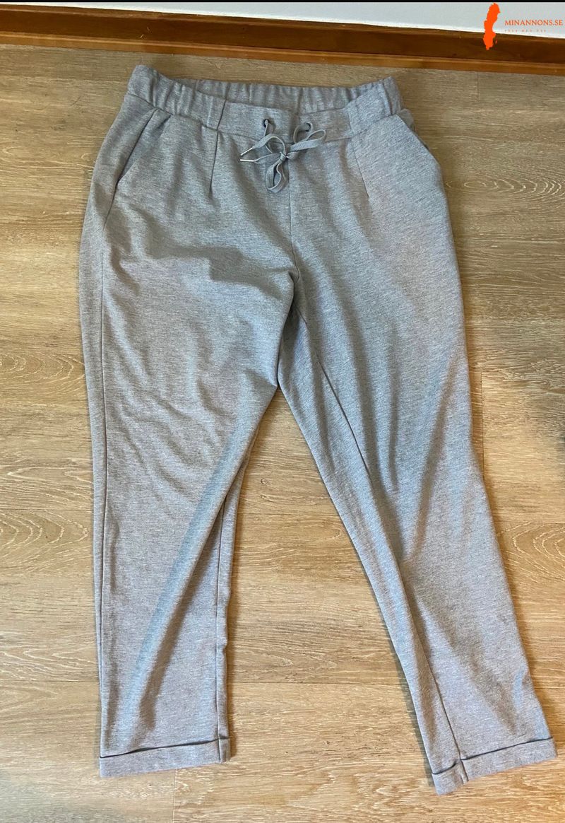 esmara-gra-byxor-dam-storlek-l-4446-100-kr