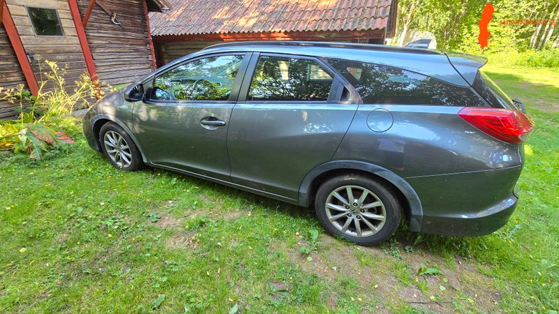 honda-civic-tourer-16-i-dtec-fwd