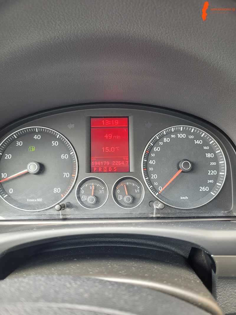 vw-touran-2010-automat