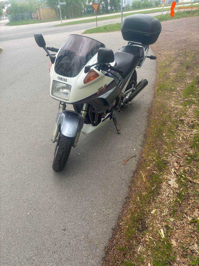 yamaha-fj1200-1990