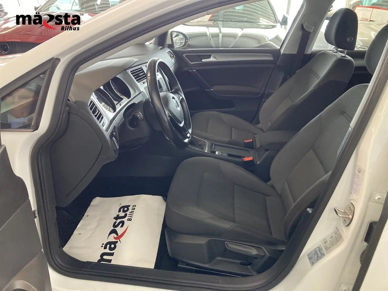 volkswagen-golf-sportscombi-16-tdi-dpf-bluemotion-manuell-110hk-2016