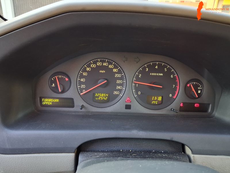 volvo-volvo-s-v70-24t-20v-fwd