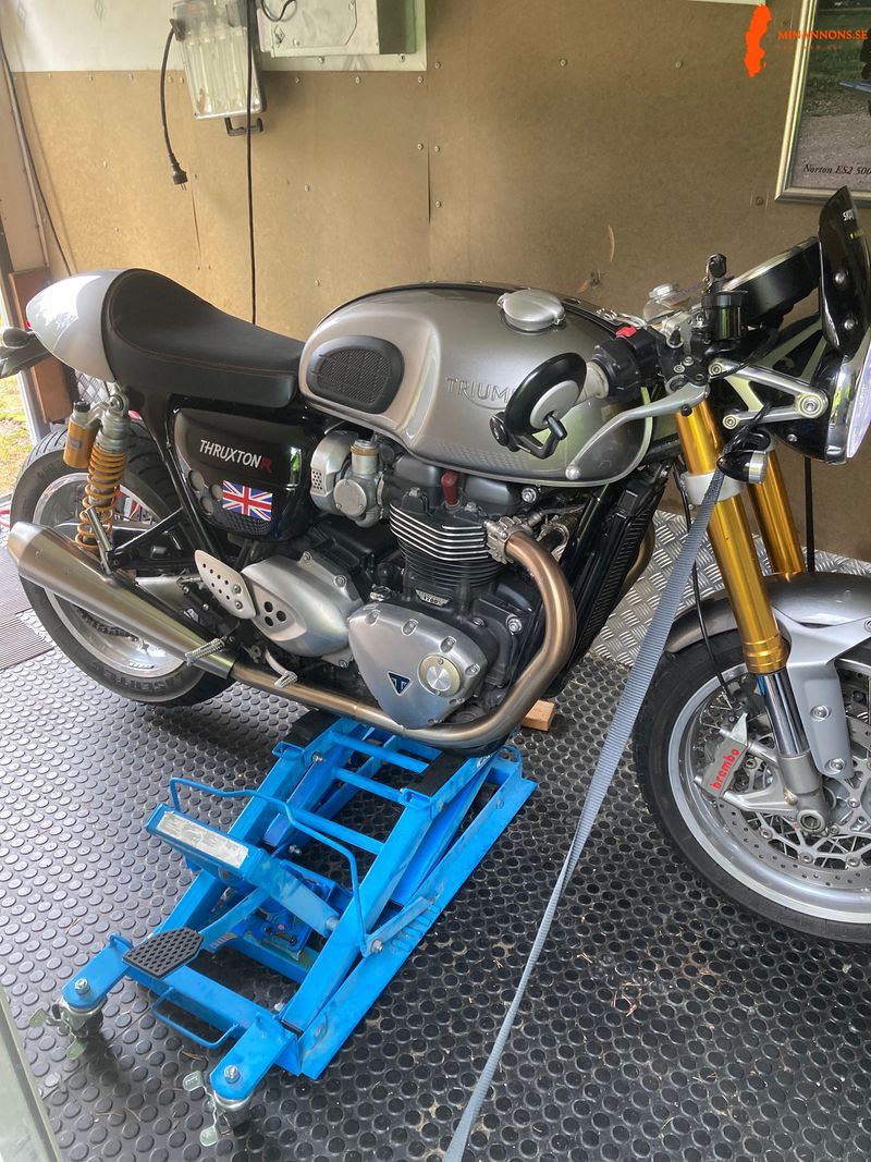 triumph-thruxton-16-1200cc