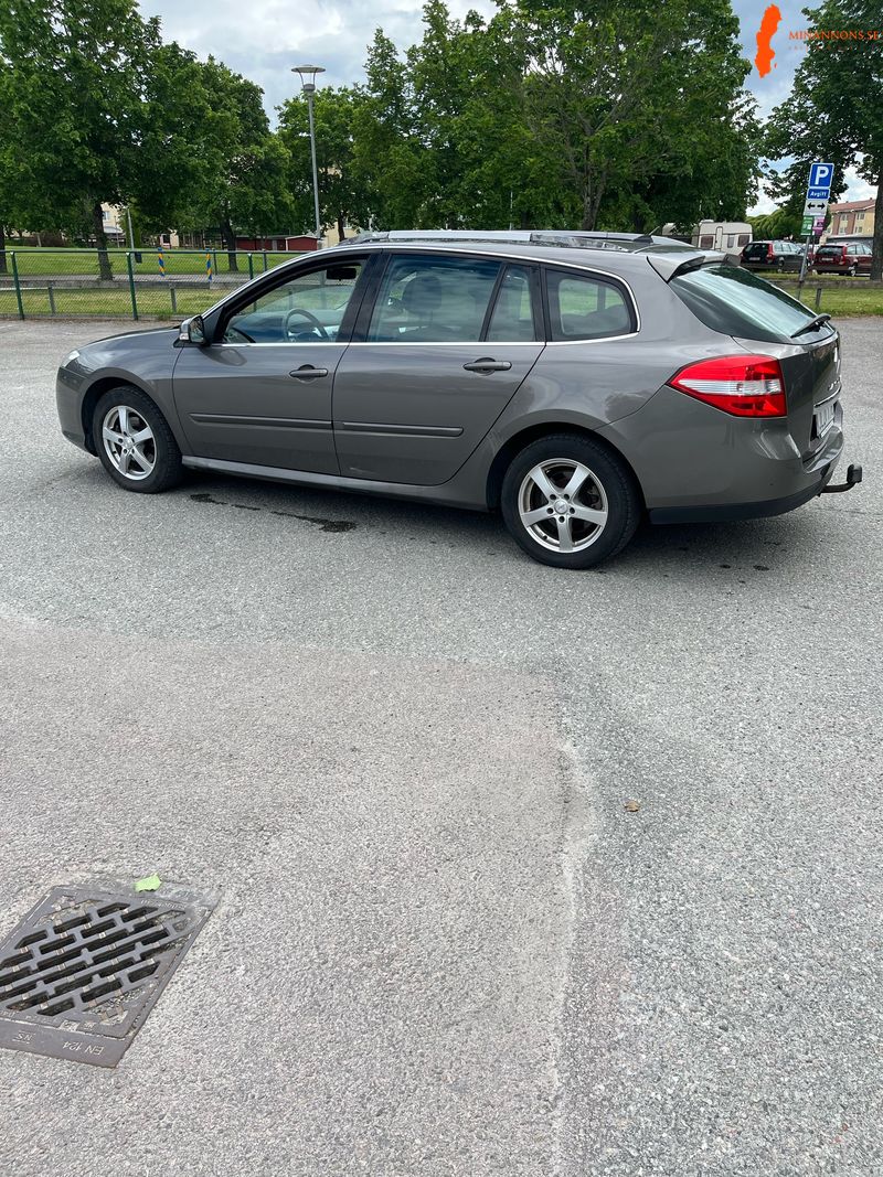 renault-renault-laguna-20-16v