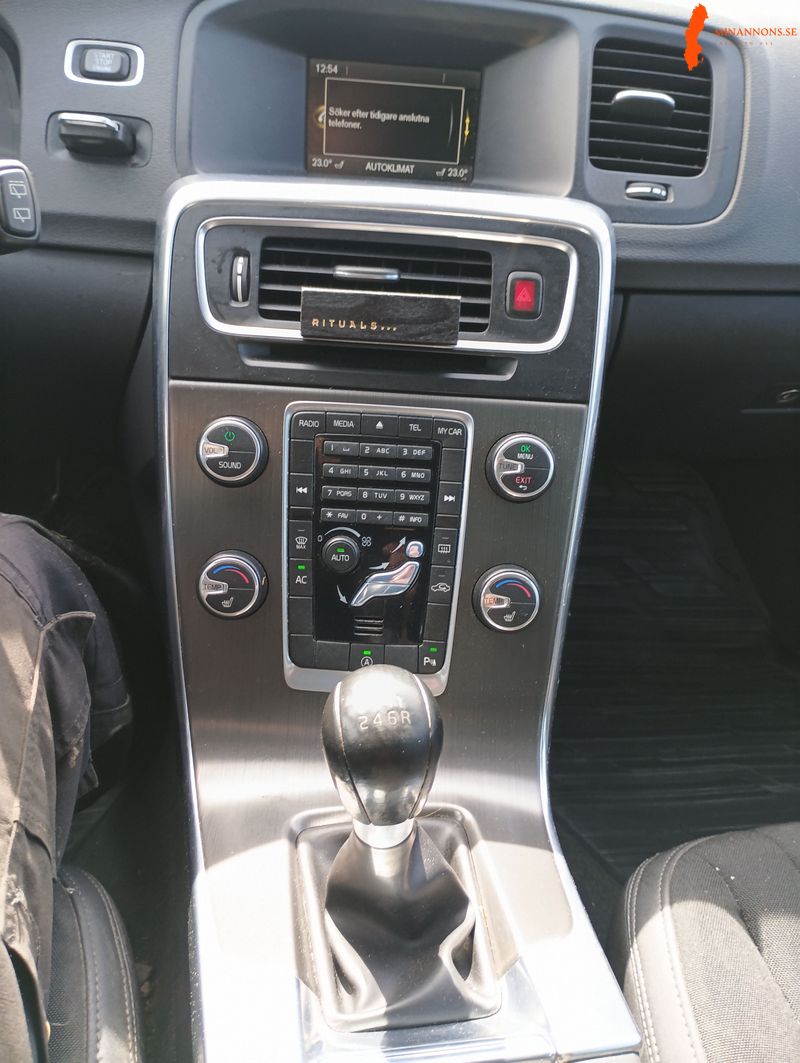 volvo-v60-d3-20-fwd