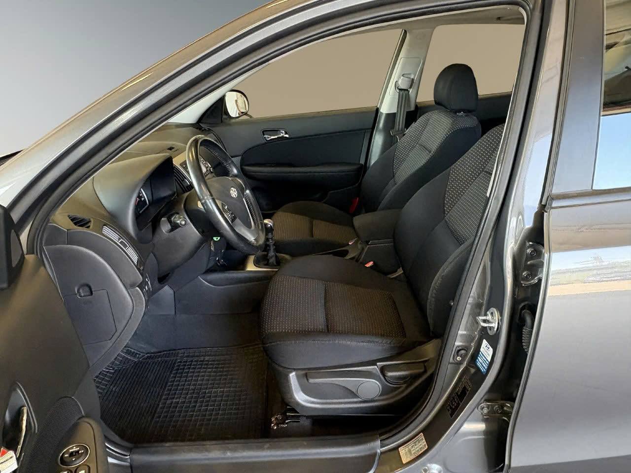 hyundai-i30-16-crdi-manuell-90hk-2008