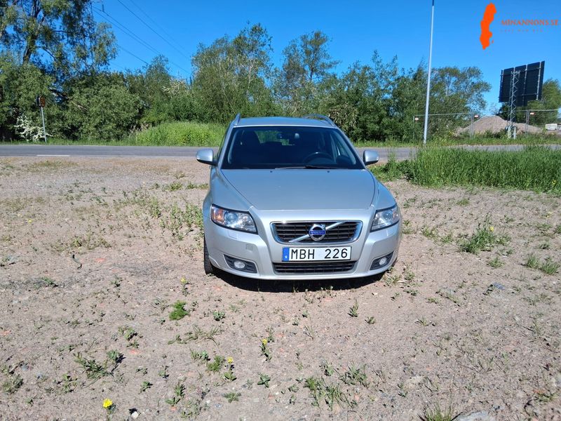 volvo-v50-d2-16-fwd