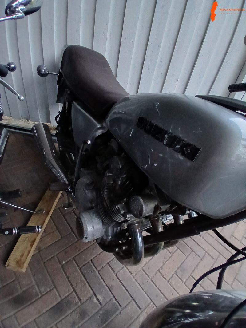 suzuki-gs-500