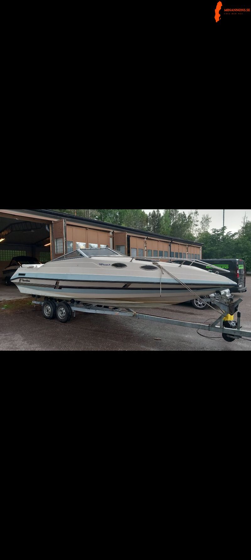 daycruiser-amerikansk-motorbat