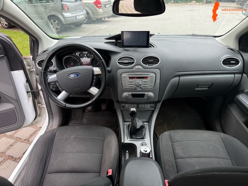 ford-ford-focus-18-ffv