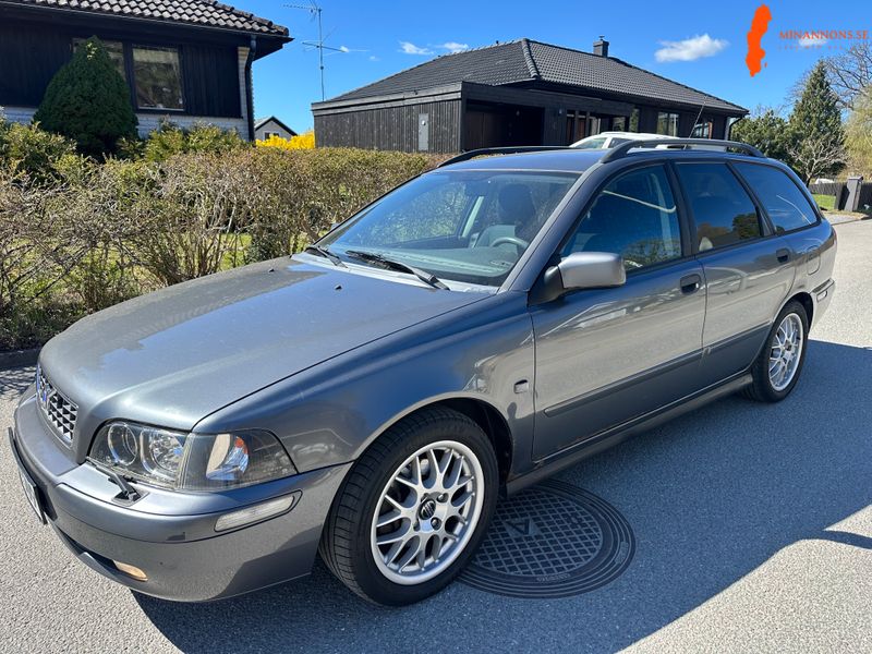 volvo-v40-20t-163-hk-classic-2004-18000-mil-nybesiktigad-fint-skick