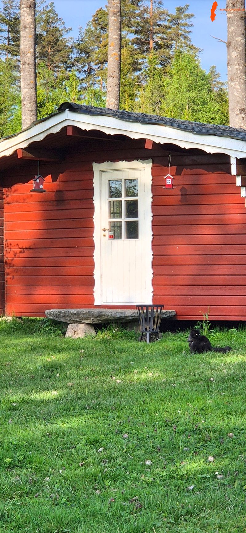 charmig-enplansvilla-med-stor-verkstad-carport-stuga-i-koppom