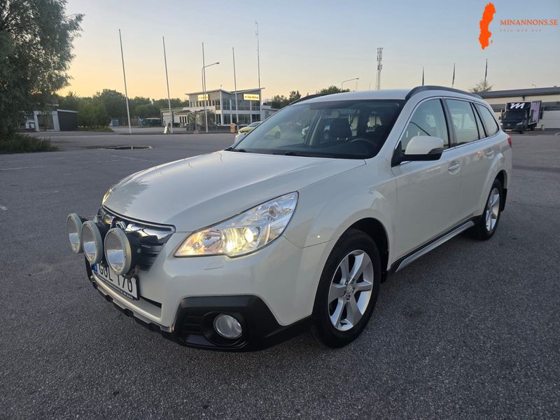 subaru-legacy-25i-awd