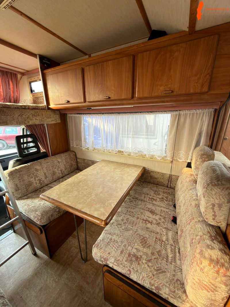 fiat-ducato-hymer-a560-25d-75hk-servosolpaneldragduschmarkis1993