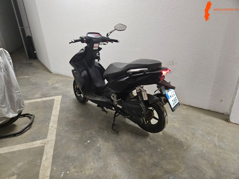 fin-moped