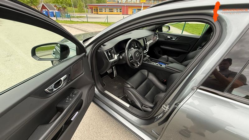 volvo-v60-d4-20-fwd-hvo100