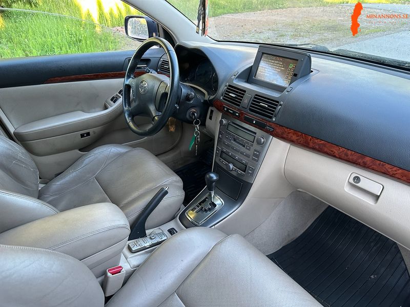 Toyota TOYOTA AVENSIS 2.0 VVTi