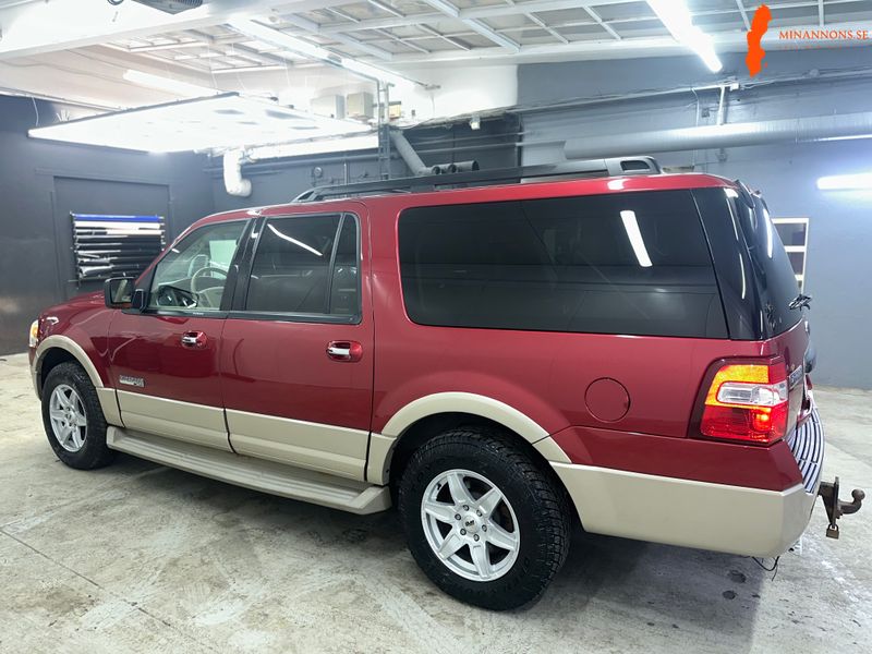 ford-ford-expedition-el-v8-299hk-8-sits