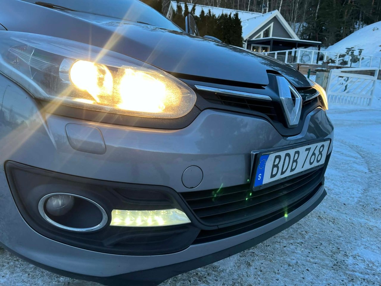 renault-megane-grandtour-15-dci