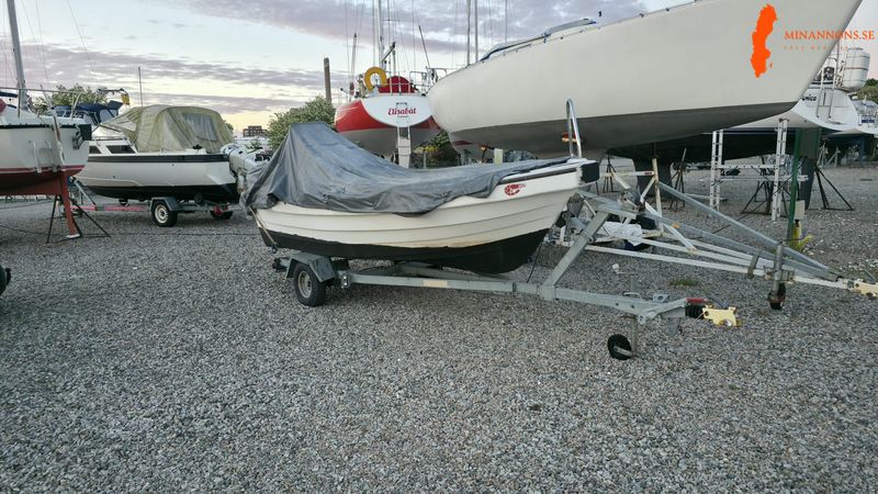 perfekt-fisk-och-utflyktsbat-5m-yamaha-40hk-80-trailer