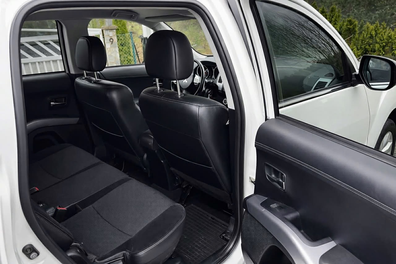 mitsubishi-outlander-5-seater-24-mivec-flexifuel-awc-invecs-iii-cvt