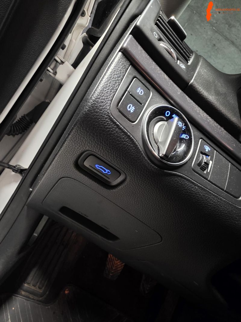hyundai-i-40-cw-17-crdi-141hk