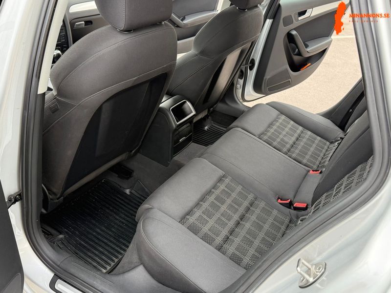 audi-a4-2010-nybesiktad-123-000-km-full-servicebok